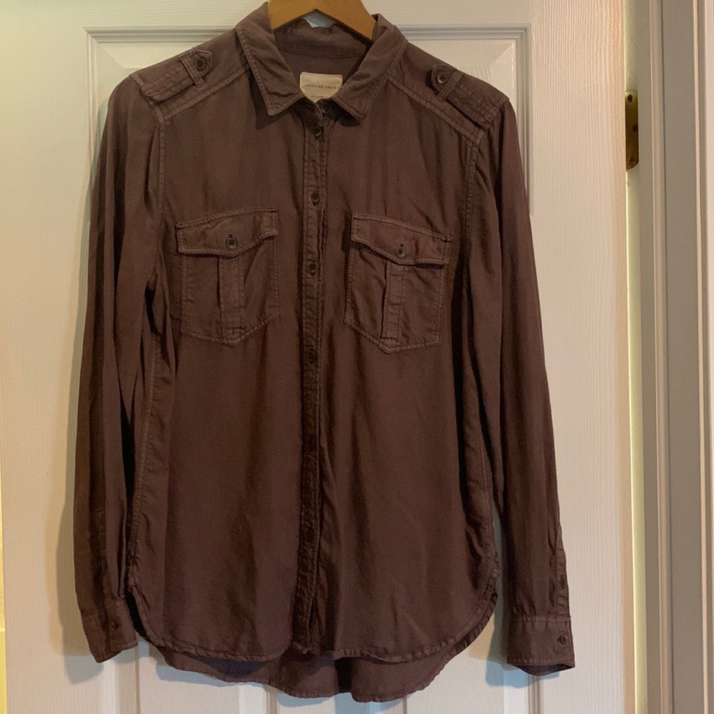 EUC American Eagle button down. Purple/brownish.